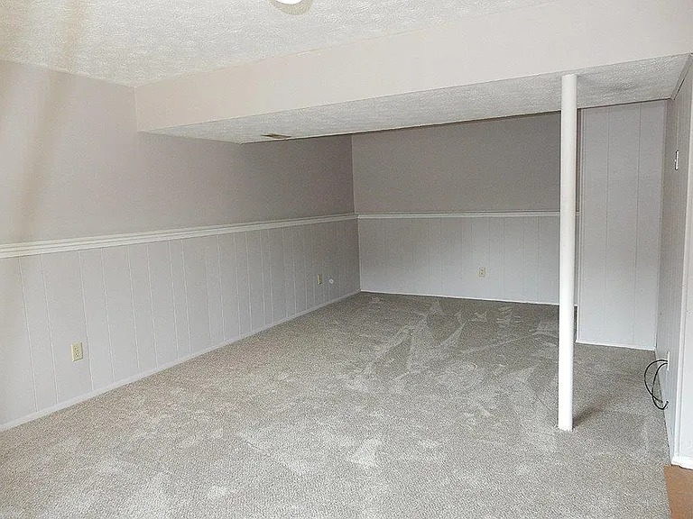 5067 Carter Ct — Photo 12