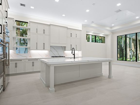 Kitchen 9235 Seaglass Ct