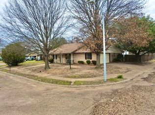 12427 Sparrow Ct, Balch Springs, TX 75180