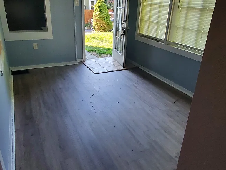 23 Dewey St — Photo 8