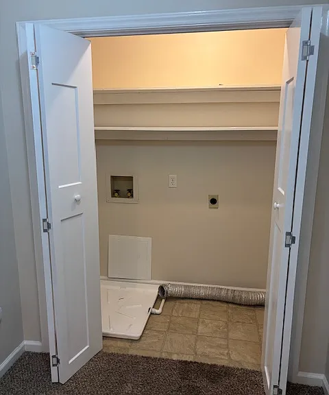 1214 Ash Cir — Photo 17