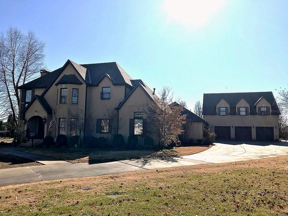 1st image of 36 W Champions Blvd