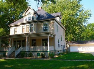 628 6th Ave, Sheldon, IA 51201