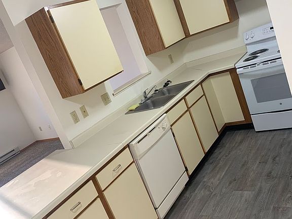 2nd image of 1660 33rd Ave S APT 102