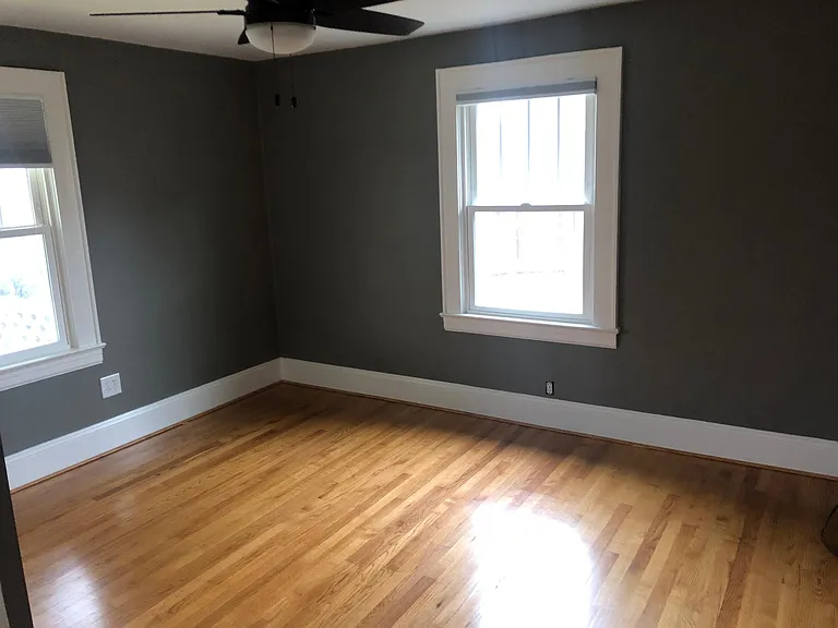 830 Oakview Dr — Photo 13
