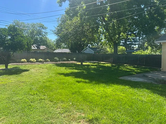 2844 Ione St — Photo 19