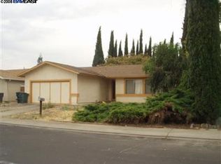 1810 W McPeak Ct, Tracy, CA