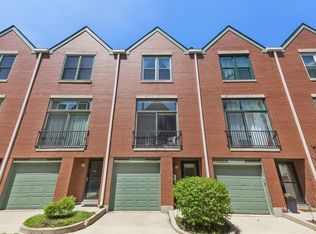 1755 N Hermitage Ave #D2, Chicago, IL 60622