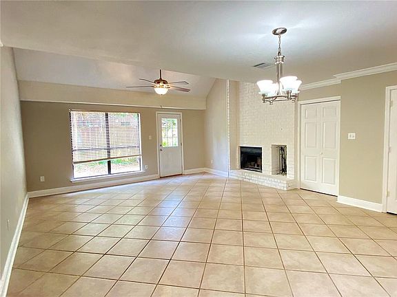 5th image of 35 Hollycrest Blvd #35