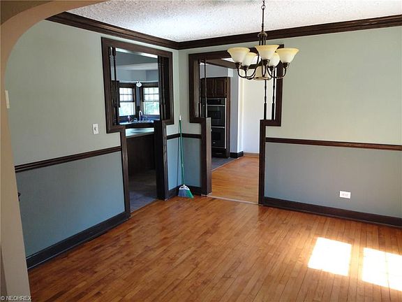 5th image of 4024 Royalwood Rd
