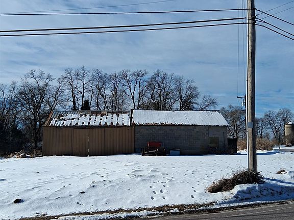 5th image of W7761 County Rd E