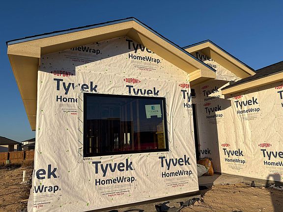 2nd image of 6006 Heather Loop