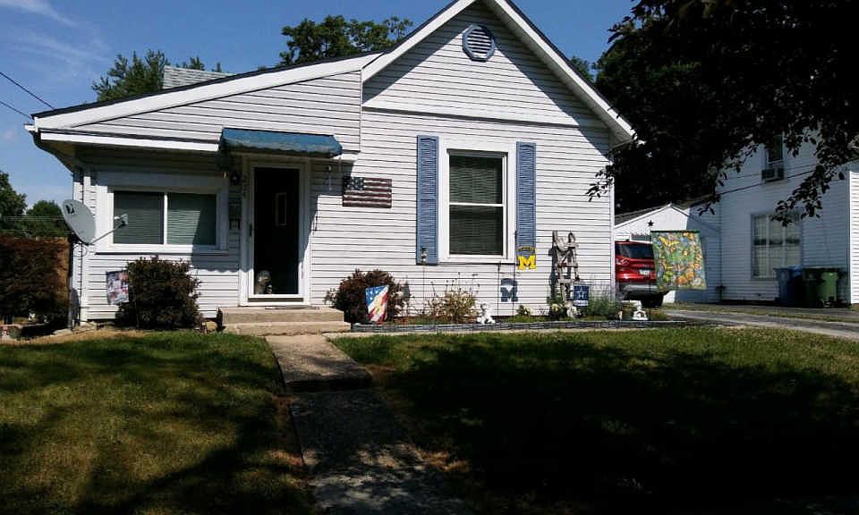 1st image of 234 Locust St