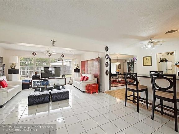5th image of 3821 NE 23rd Ave