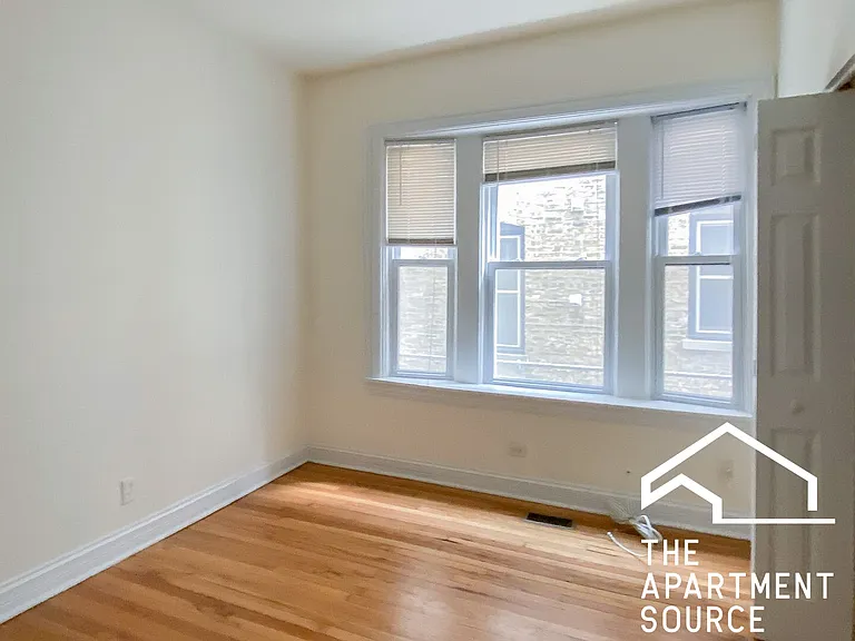 3822 N Sheffield Ave #A — Photo 5
