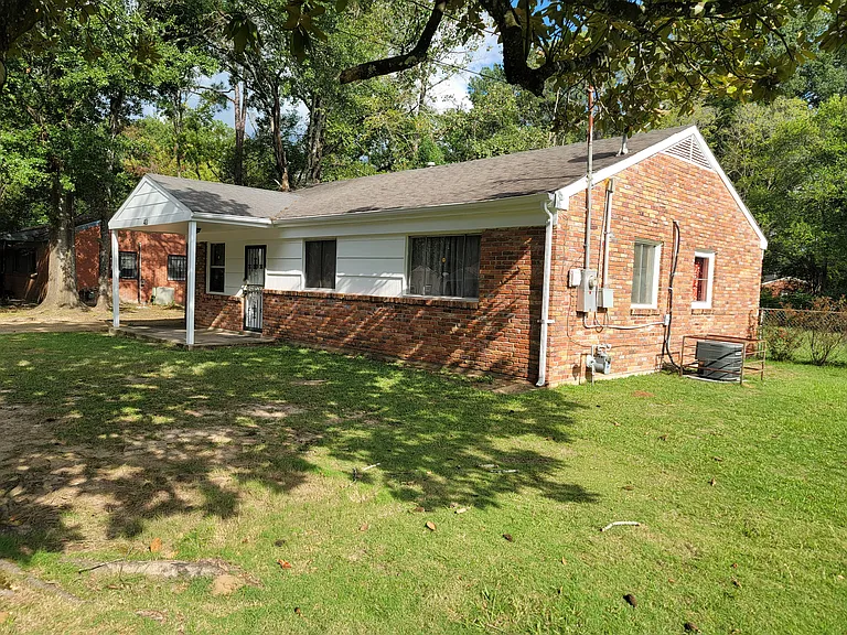 413 Burgwyn Rd — Photo 3