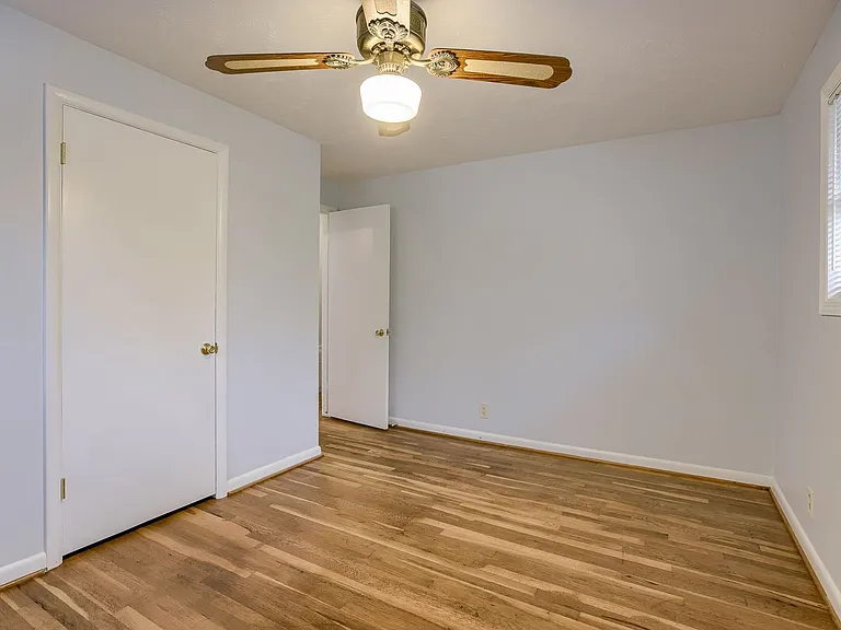 1230 Cole Creek Dr — Photo 12