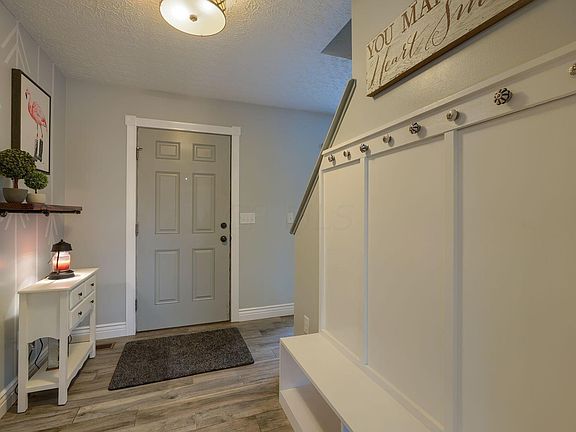 4th image of 9268 Prestwick Green Dr