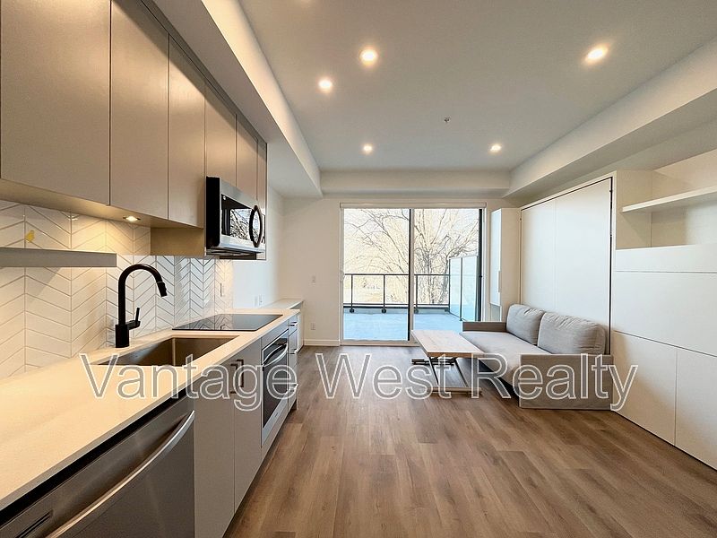 1st image of 1274 Devonshire Ave #206