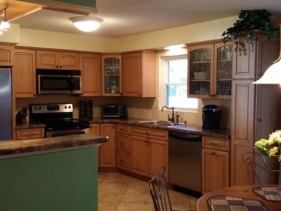 2nd image of 2104 Lauren Dr