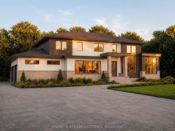 38 Synergy Way, Kanata, ON K2W 0K3