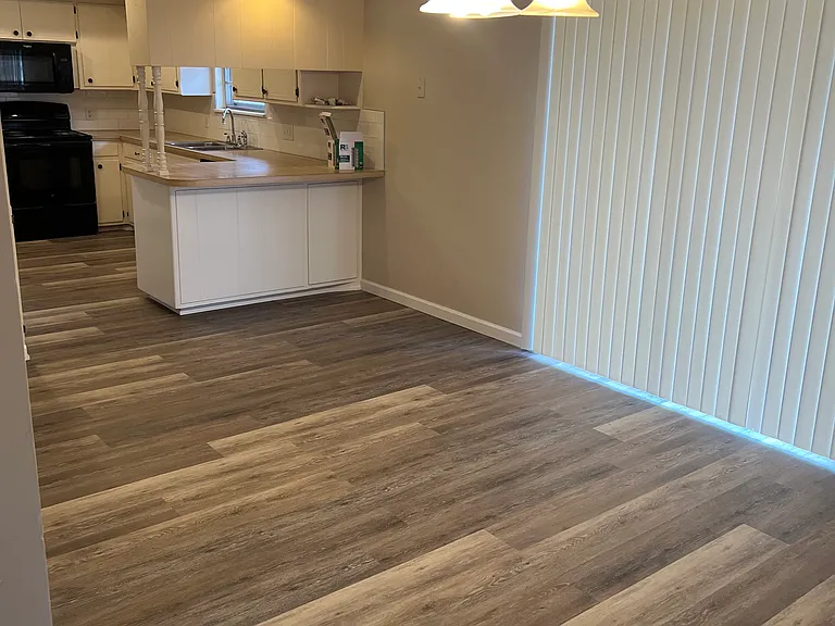 105 Margaret Cir — Photo 7