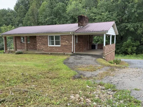 368 Magnolia Ln, Cana, VA 24317
