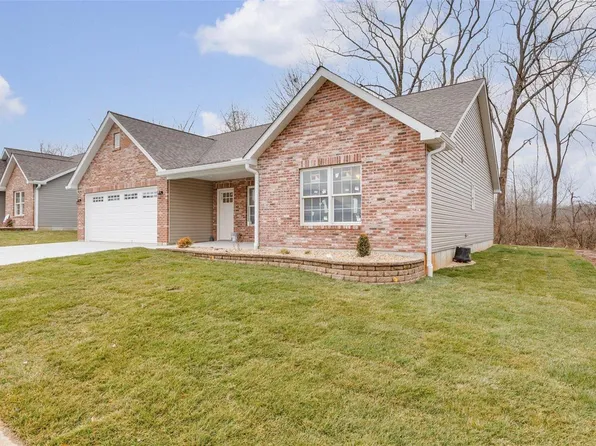 460 Butterfield Dr, Farmington, MO 63640