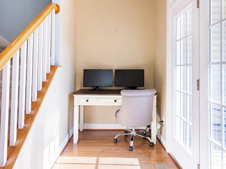 21235 Catalina Cir — Photo 13