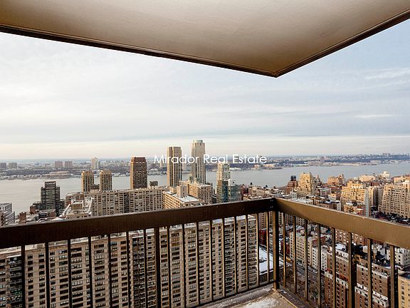 2nd image of 145 W 67th St APT 46B