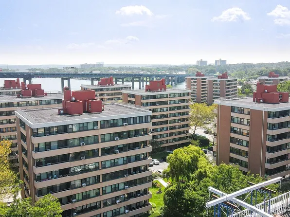 162-11 9th Ave APT 2B, Flushing, NY 11357