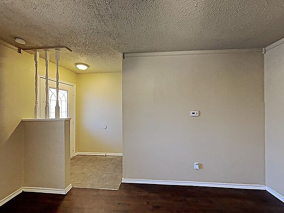 3rd image of 2900 Buena Vista Dr
