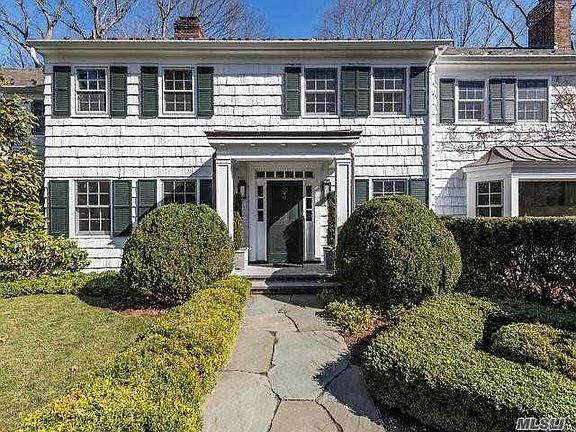 2nd image of 16 Laurel Ln