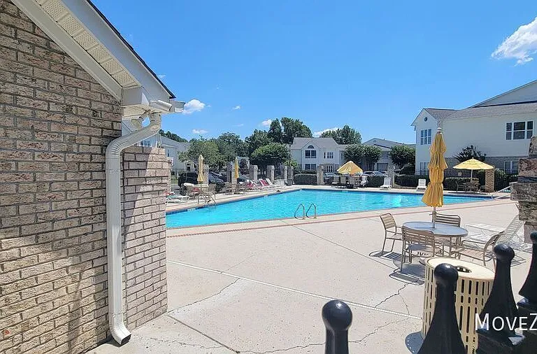 210 Fullford Ln #102 — Photo 12