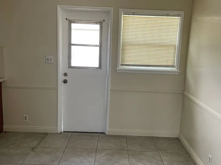 1131 Okoboji Dr — Photo 14