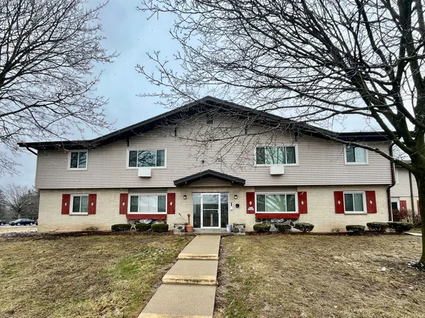 S518, N114W15518 Sylvan Cir #4, Germantown, WI 53022