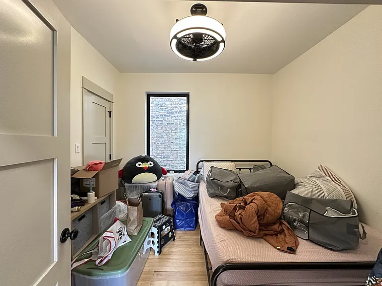 1933 N Fairfield Ave #1W — Photo 18