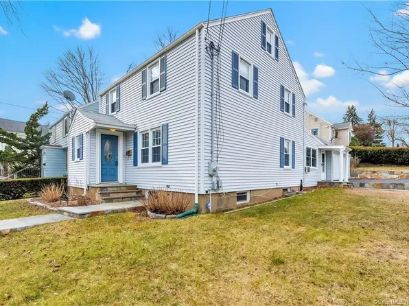 130 Brookfield Avenue, Fairfield, CT 06825