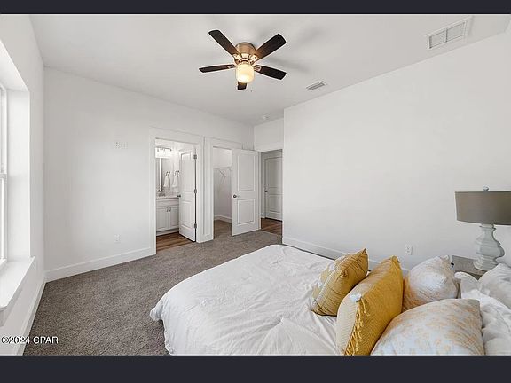 2nd image of 2729 Carol Ln #2729