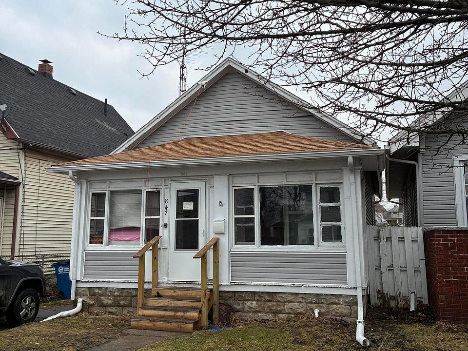 1st image of 847 Clark St