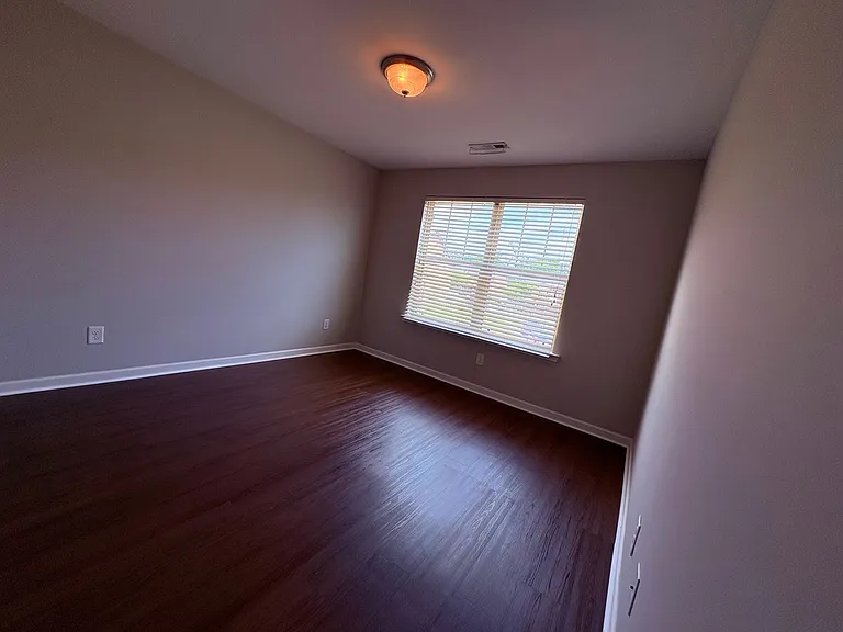 175 Saxony Way — Photo 15
