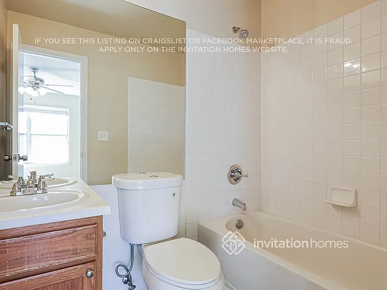 11812 E Kepner Dr — Photo 12