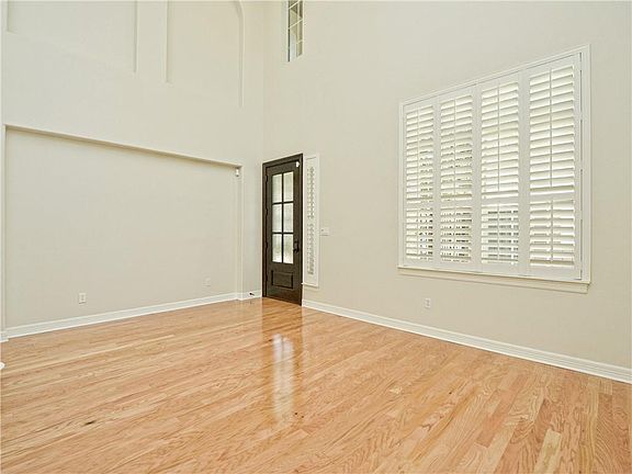 3rd image of 3809 Gaines Ct