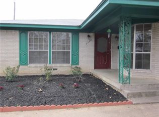 2222 10th St, Irving, TX 75060