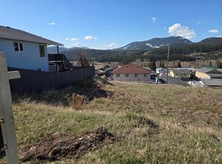 8630 21st Ave, Crowsnest Pass, AB T0K0M0