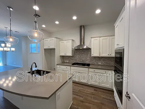 20711 W Medlock Dr Photo 1