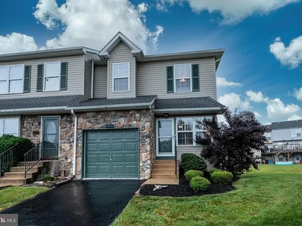 1240 Pin Oak Dr, Perkiomenville, PA 18074