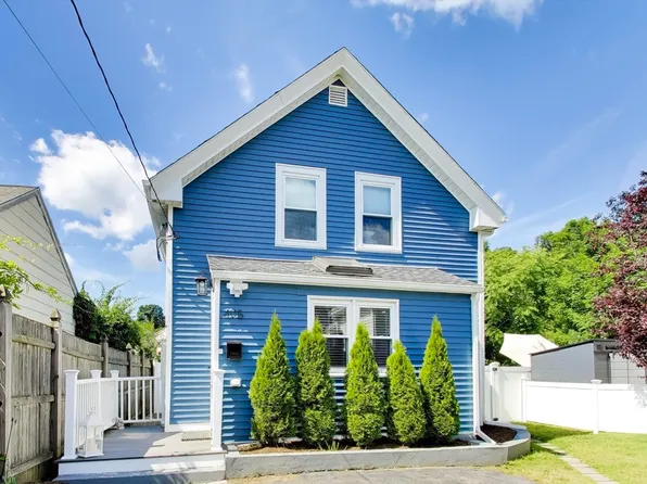 405 Whiting Ave, Dedham, MA 02026