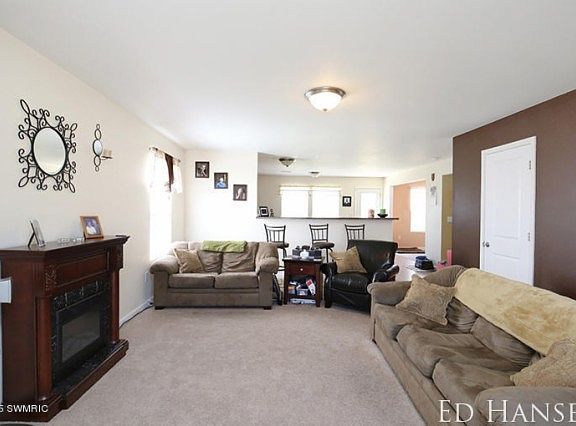 4th image of 3575 Yukon Dr SW