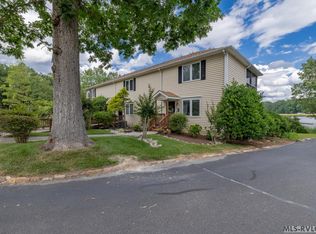 143 Gaston Pointe Dr, Littleton, NC 27850